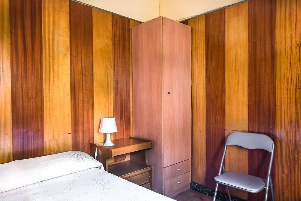 Hostel Turistic Castell Barcelona 0*,  Spain