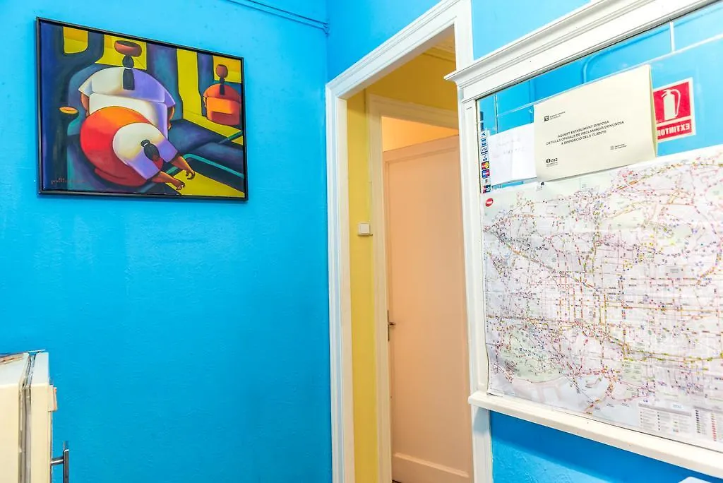 Hostel Turistic Castell Barcelona Apartamento