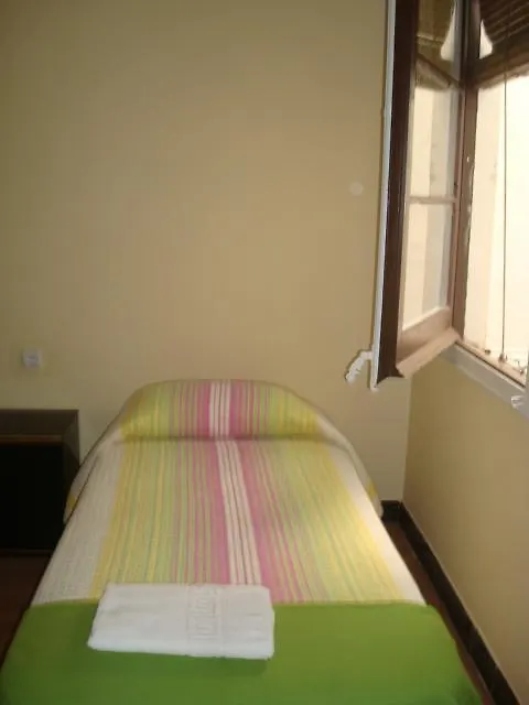 Hostel Turistic Castell Barcelona Apartamento