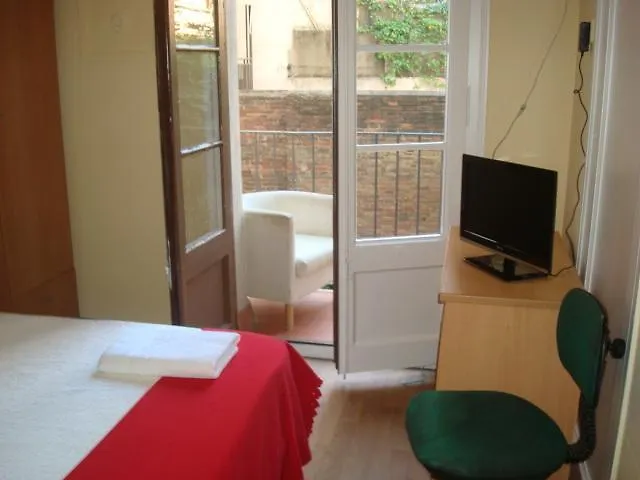 Apartamento Hostel Turistic Castell Barcelona